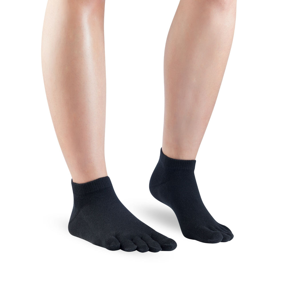 Knitido Zehensocken Essentials - kurz - schwarz